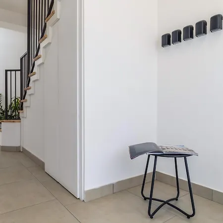Varanni - 3*